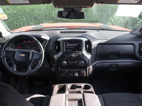 Used 2025 Chevrolet Silverado 2500 Custom w/ Custom Value Package AWD/4WD image 28