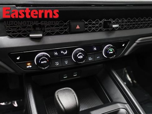 Used 2025 Honda Accord SE image 19