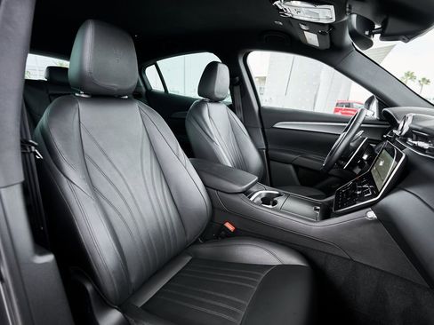 Used 2023 Maserati Grecale GT image 30