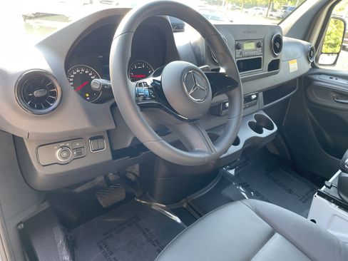 New 2025 Mercedes-Benz Sprinter 2500 image 22