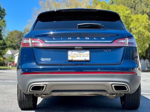 Used 2019 Lincoln Nautilus Reserve image 9