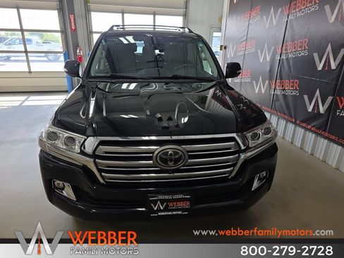 Used 2016 Toyota Land Cruiser w/ Four Season Floor Mat Package AWD/4WD image 3