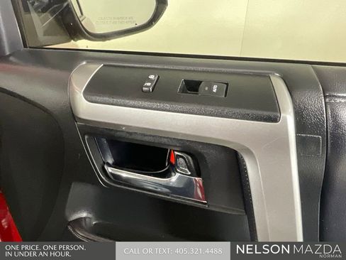 Used 2019 Toyota 4Runner SR5 Premium AWD/4WD image 22