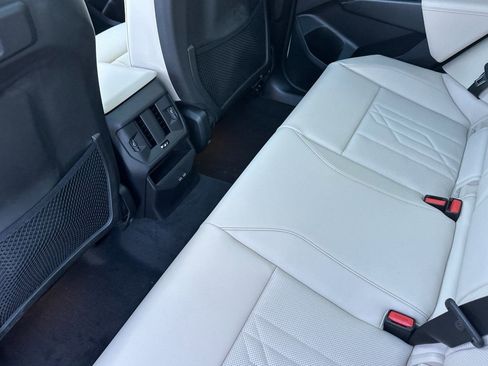 Used 2026 BMW X3 xDrive30 w/ Premium Package image 19