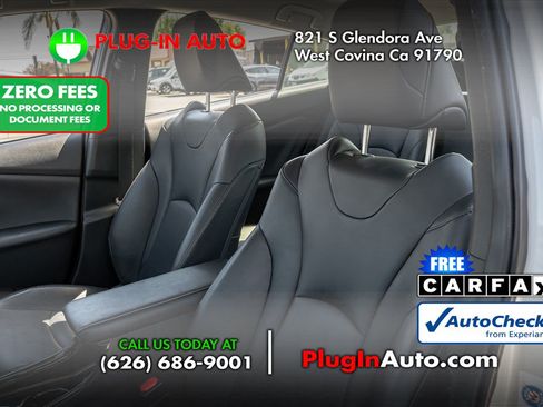 Used 2017 Toyota Prius Prime Advanced FWD image 6