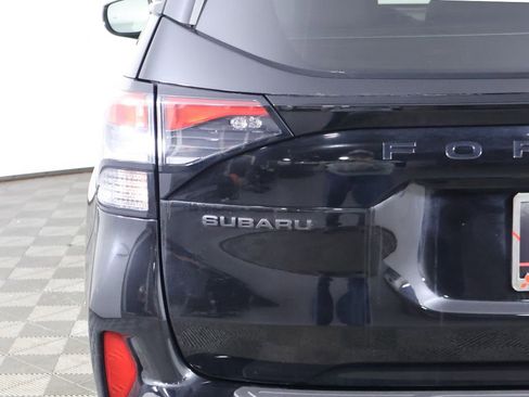 Used 2025 Subaru Forester Limited w/ Popular Package #1 AWD/4WD image 17