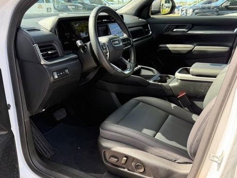 Used 2026 GMC Terrain Elevation w/ Elevation Premium Package FWD image 15