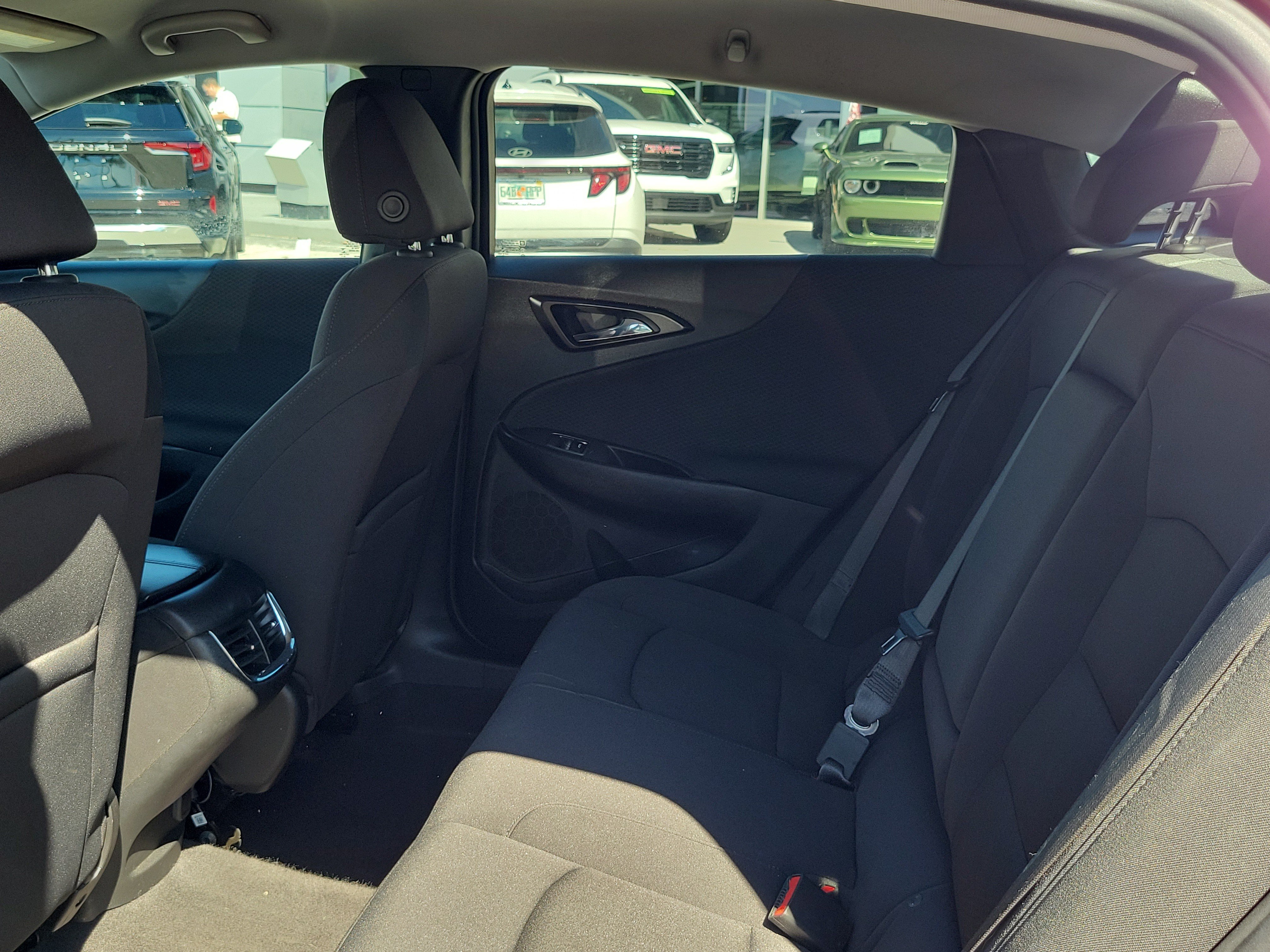 Used 2021 Chevrolet Malibu LT FWD image 14