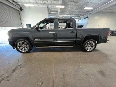 Used 2018 GMC Sierra 1500 Denali w/ Denali Ultimate Package AWD/4WD image 6