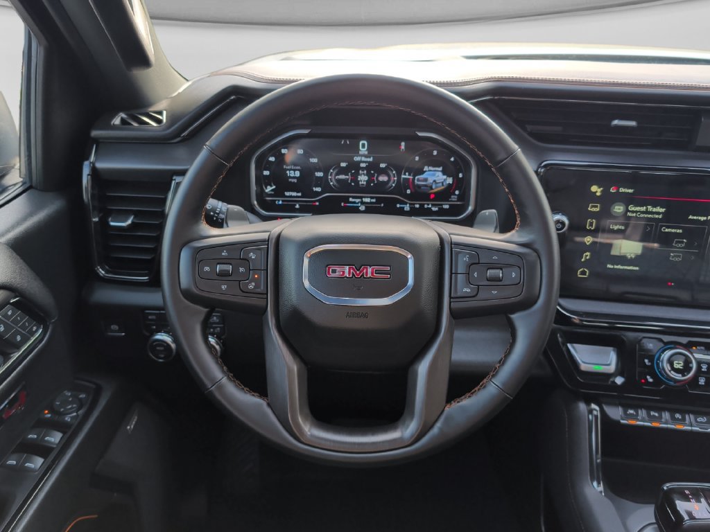Used 2024 GMC Sierra 1500 AT4 w/ Technology Package AWD/4WD image 11