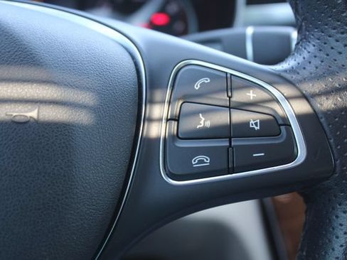 Used 2018 Mercedes-Benz C 300 4MATIC Sedan image 21