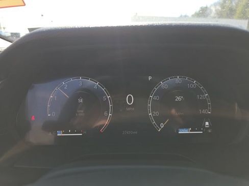 Used 2024 Jeep Grand Cherokee Laredo X image 20