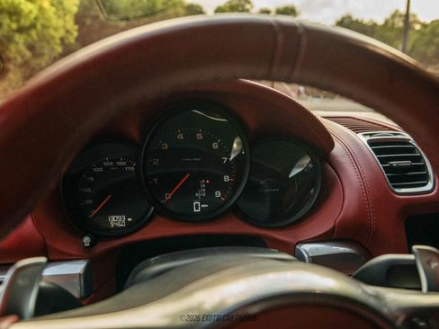 Used 2016 Porsche Cayman RWD image 15