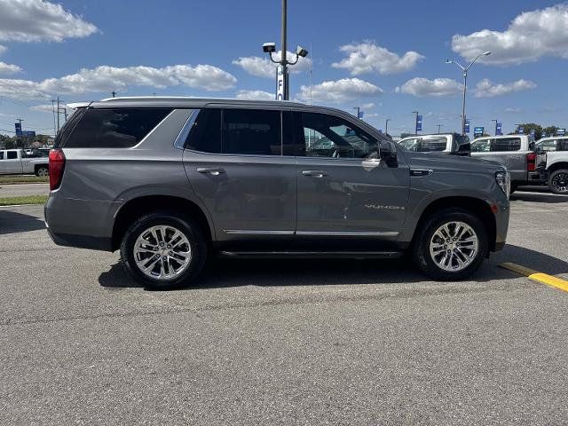 Used 2021 GMC Yukon SLT w/ SLT Premium Package RWD image 4