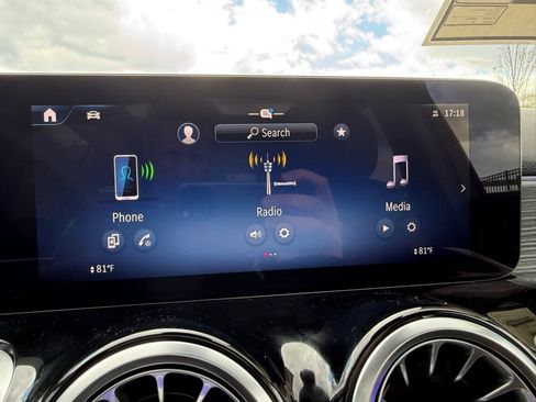 New 2026 Mercedes-Benz GLB 250 4MATIC image 27