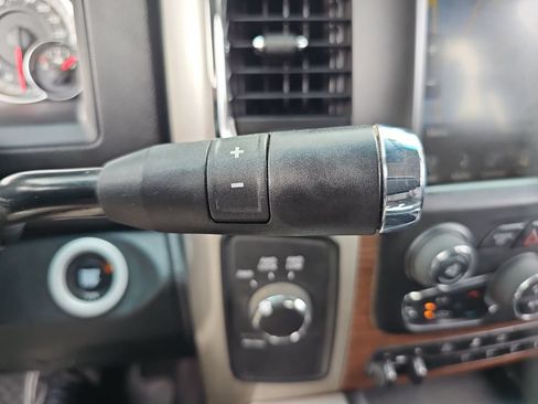 Used 2017 RAM 2500 Laramie w/ Snow Chief Group AWD/4WD image 16