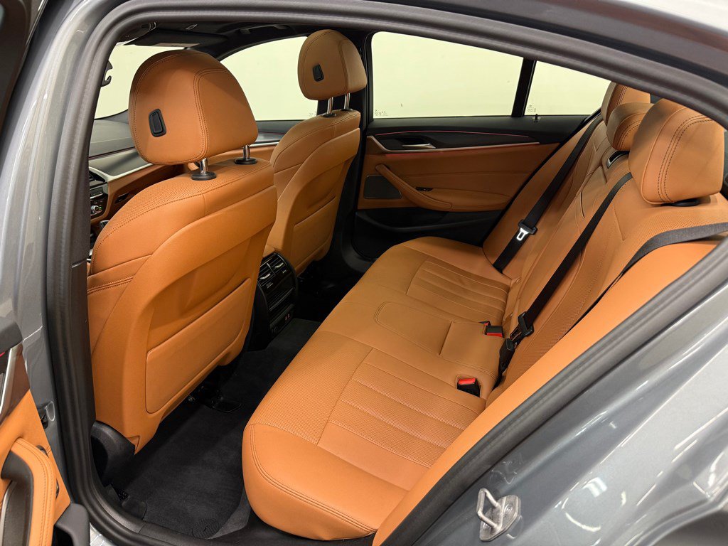 Used 2023 BMW 540i xDrive w/ M Sport Package AWD/4WD image 8