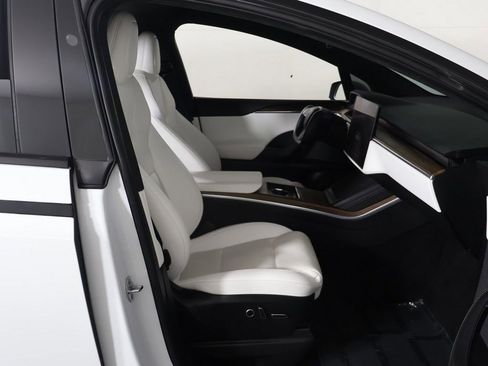 Used 2022 Tesla Model X AWD/4WD image 28