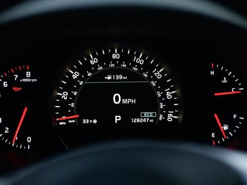 Used 2019 Kia Sorento SX image 27