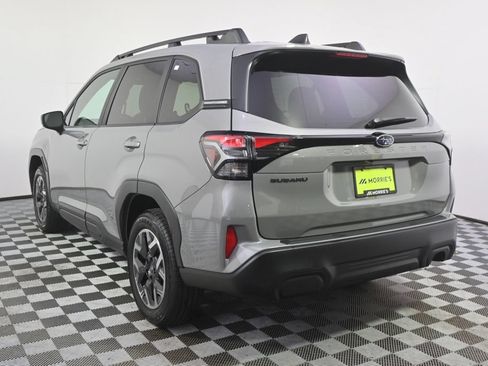 Used 2026 Subaru Forester Premium AWD/4WD image 4
