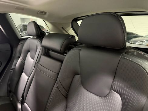Used 2018 Volvo XC60 T8 Inscription w/ Luxury Seat Package image 67