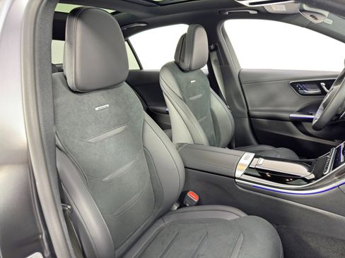 Used 2025 Mercedes-Benz C 36 AMG S image 42