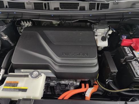 Used 2025 Nissan Leaf S FWD image 31