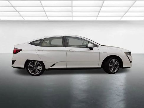 Used 2018 Honda Clarity Touring image 4