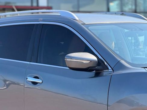 Used 2015 Nissan Rogue SV FWD image 4