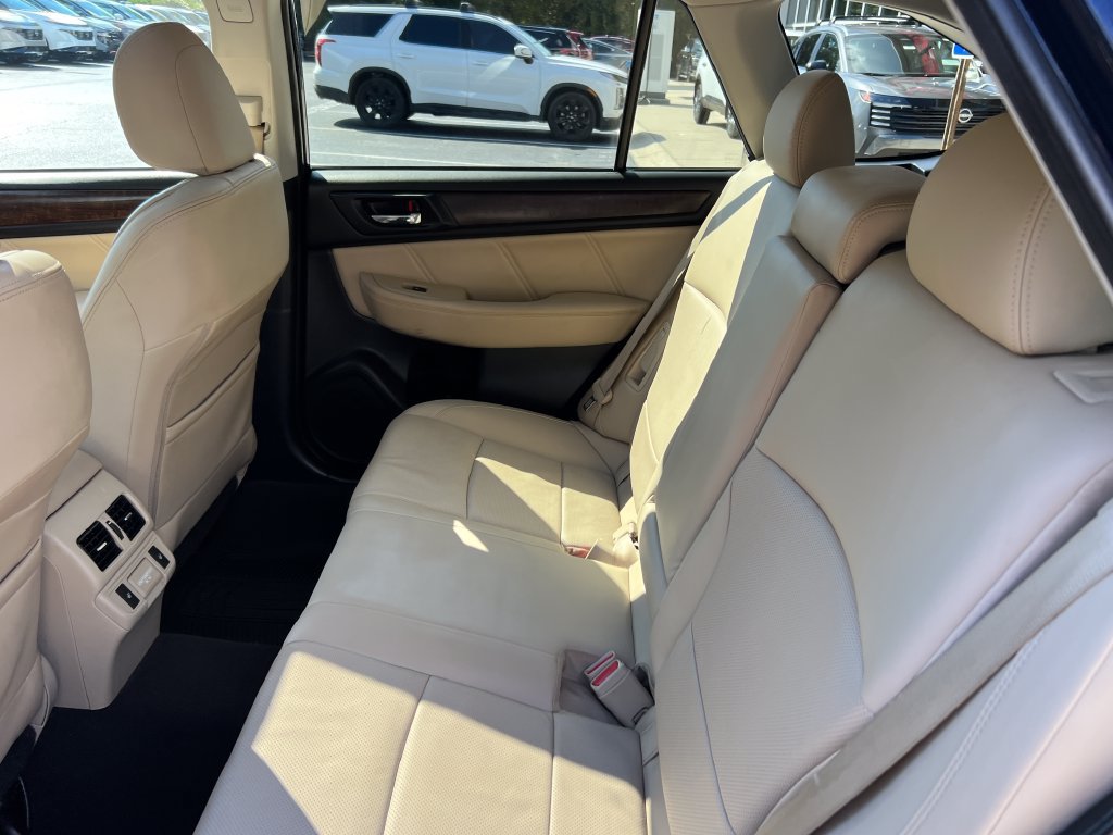 Used 2018 Subaru Outback 2.5i Limited AWD/4WD image 17
