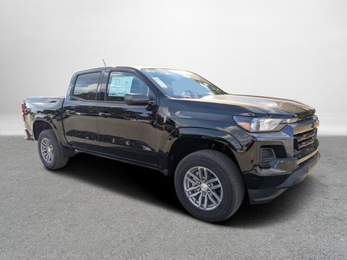 New 2026 Chevrolet Colorado LT image 2