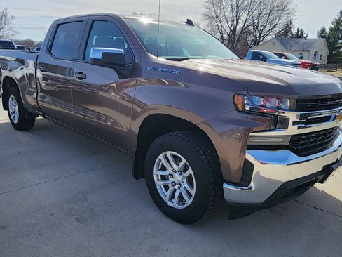 Used 2019 Chevrolet Silverado 1500 LT w/ All-Star Edition image 3