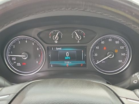 Used 2019 Buick Enclave Essence AWD/4WD image 27