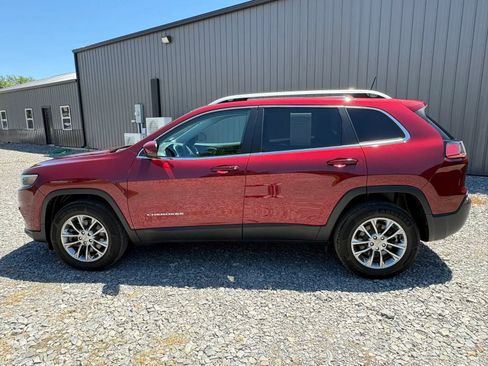 Used 2019 Jeep Cherokee Latitude Plus AWD/4WD image 10