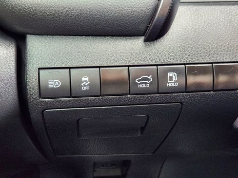 Used 2023 Toyota Camry SE w/ Convenience Package image 12