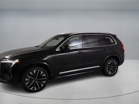 New 2026 Volvo XC90 T8 Ultra w/ Lounge Package AWD/4WD image 3