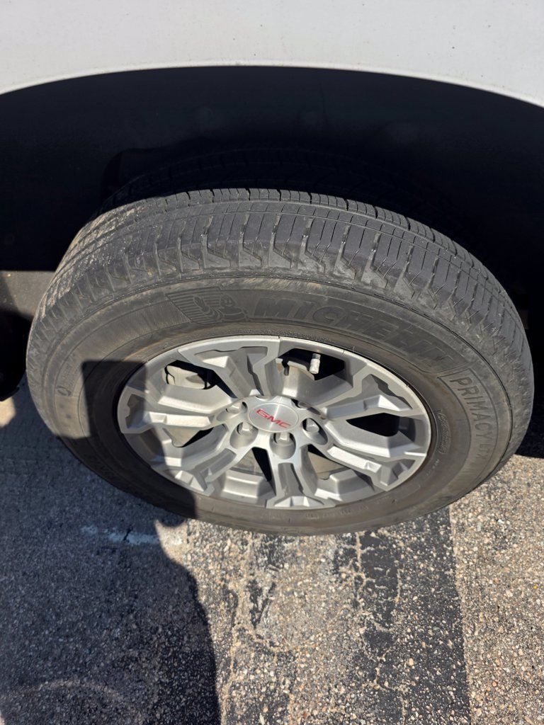 Used 2022 GMC Yukon XL SLE RWD image 7