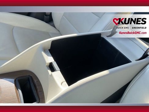 Used 2024 Chevrolet Malibu LT image 29