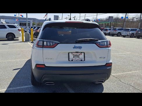 Certified 2022 Jeep Cherokee Latitude Lux w/ Mopar Interior Package image 7