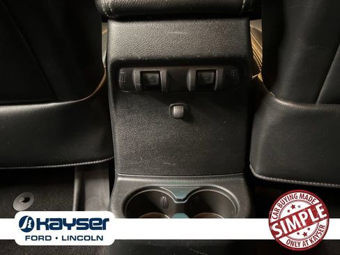 Used 2016 Jeep Wrangler Unlimited Sahara image 25