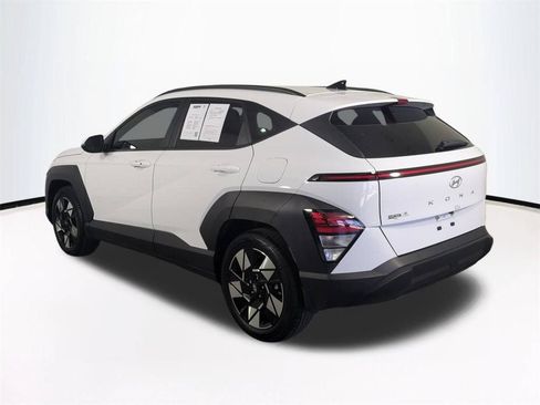 Used 2025 Hyundai Kona SEL FWD image 7