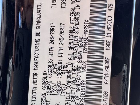 Used 2025 Toyota Tacoma SR image 31