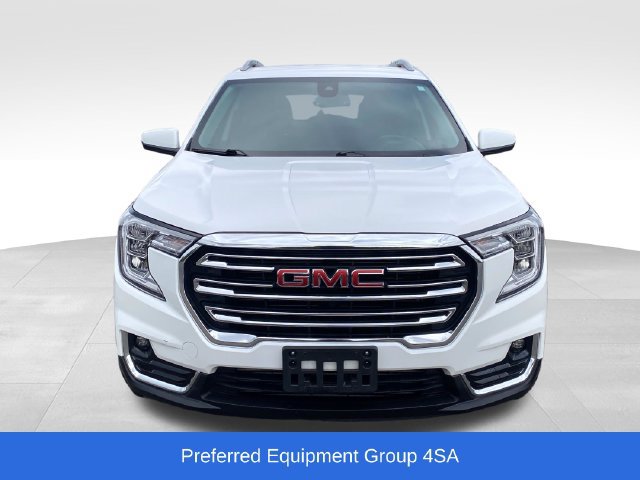 Certified 2024 GMC Terrain SLT FWD image 2