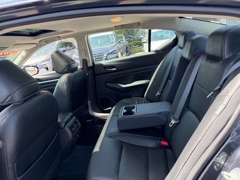 Used 2019 Nissan Altima 2.5 SL FWD image 12