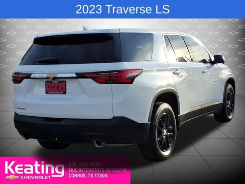 Used 2023 Chevrolet Traverse LS w/ Safety Package image 6