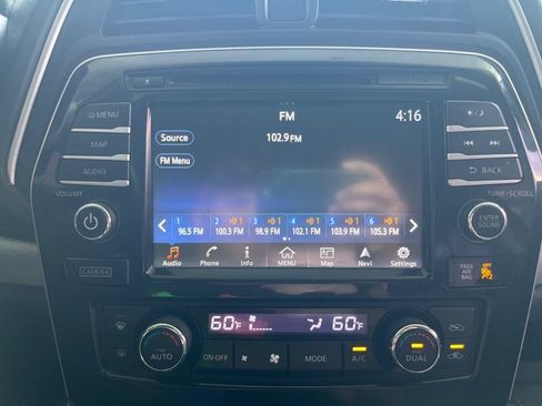 Used 2016 Nissan Maxima 3.5 SL image 10