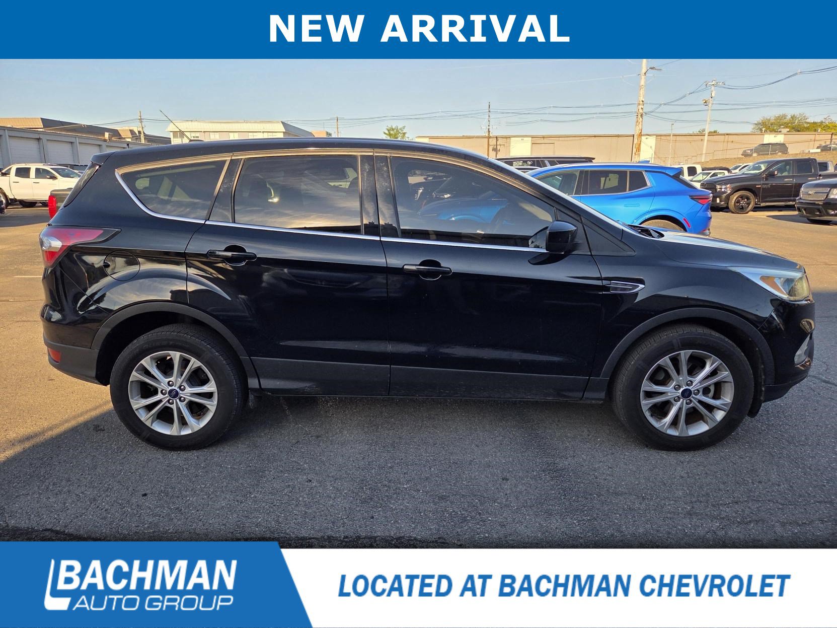 Used 2017 Ford Escape SE FWD image 4