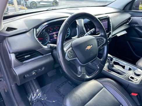 Used 2021 Chevrolet Traverse LT AWD/4WD image 9