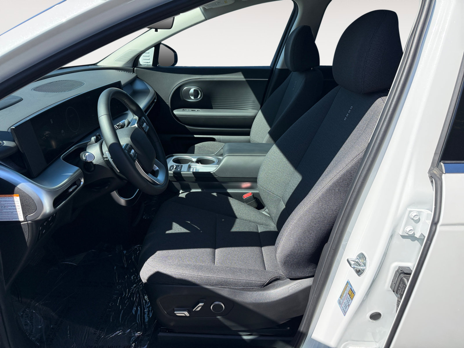 Certified 2026 Hyundai Ioniq 9 S RWD image 10