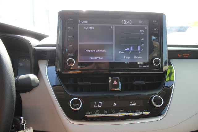 Used 2022 Toyota Corolla LE FWD image 7
